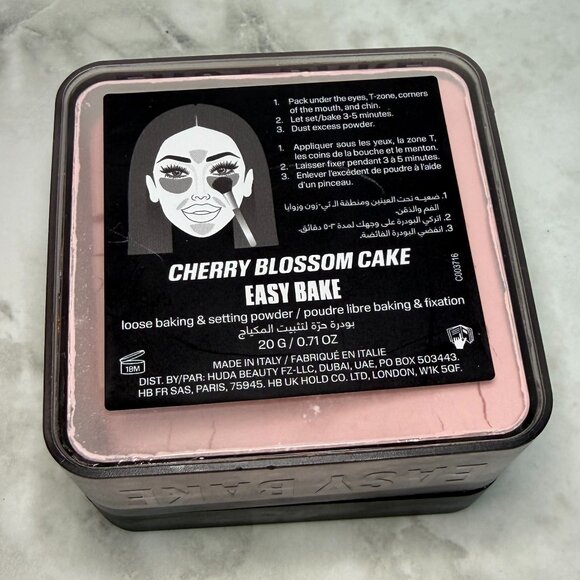HUDA BEAUTY EASY BAKE-CHERRY BLOSSOM CAKE - Picture 3 of 3